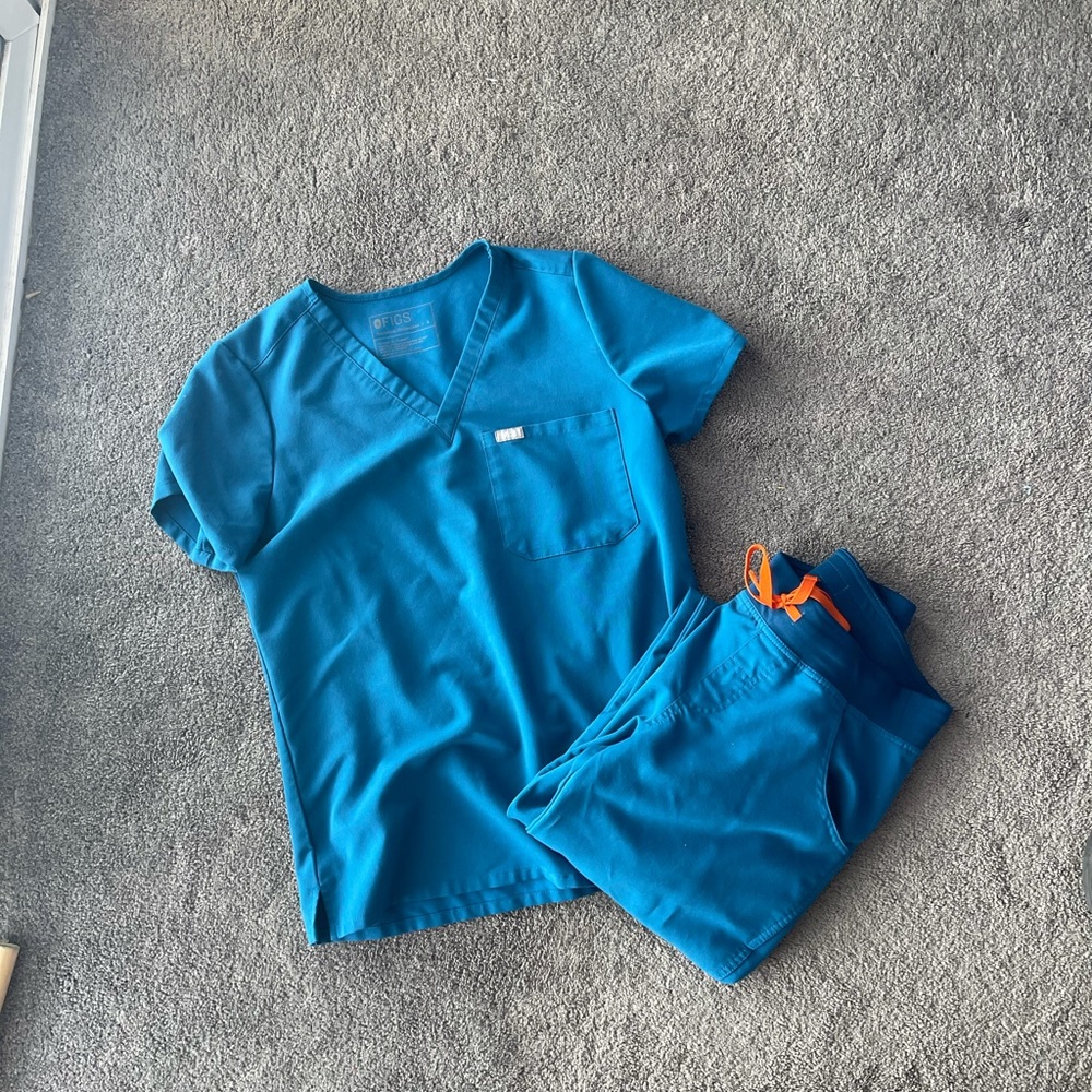Alps color small figs scrubs